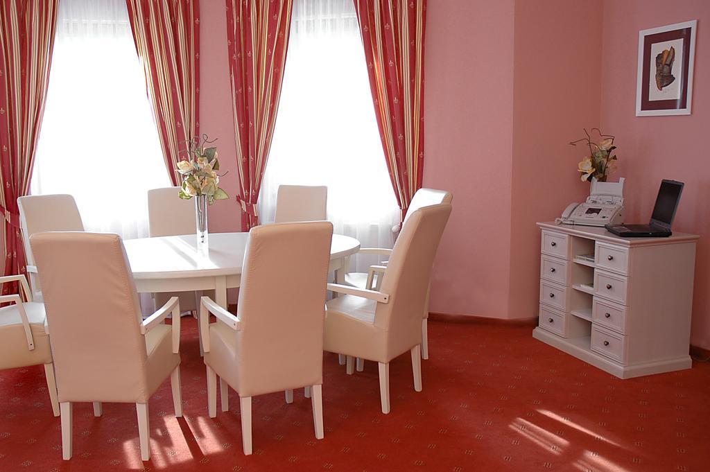 Hotel Hradna Brana Bratislava Extérieur photo