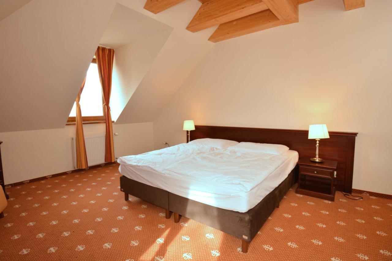 Hotel Hradna Brana Bratislava Extérieur photo