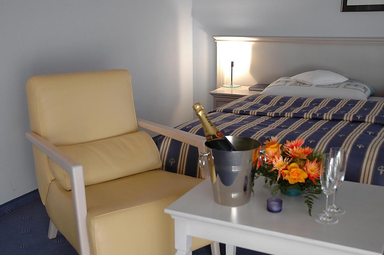 Hotel Hradna Brana Bratislava Chambre photo