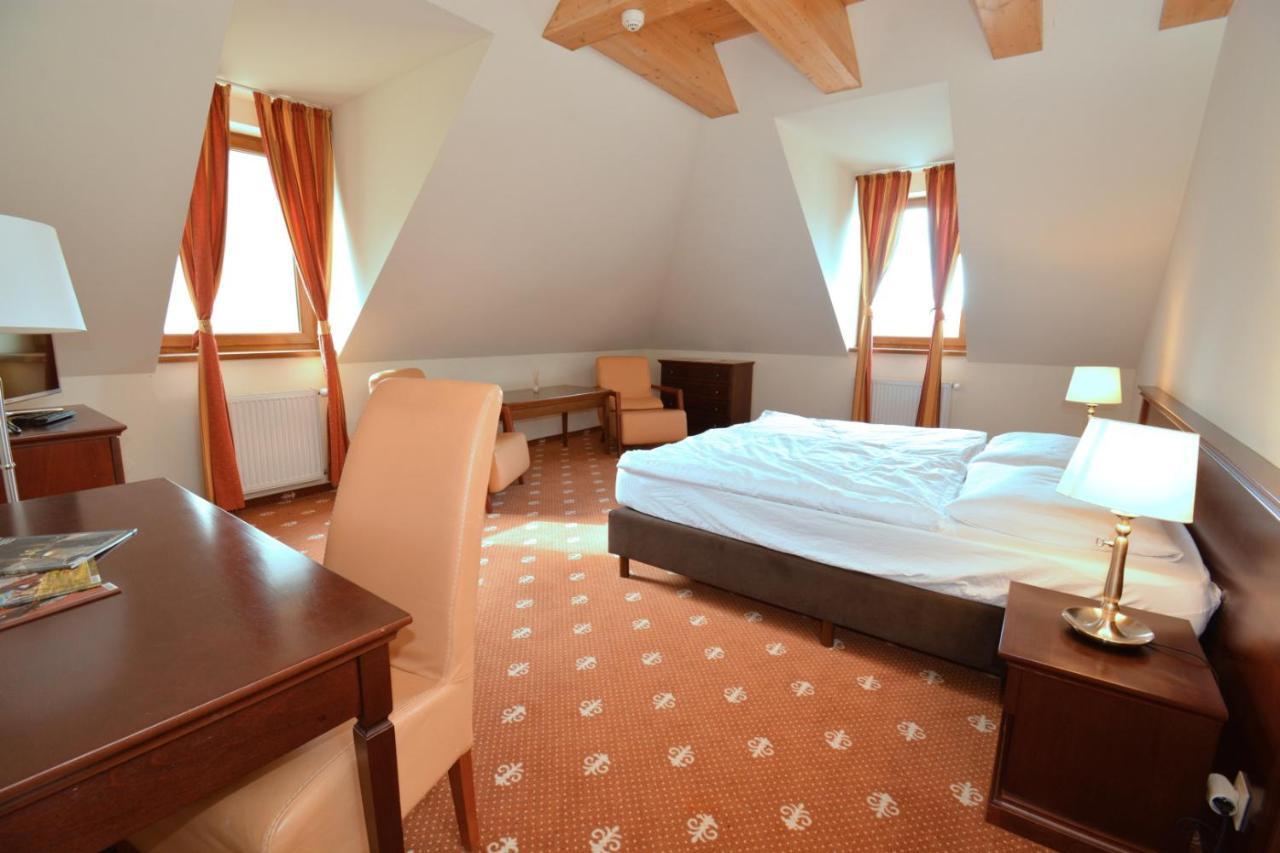 Hotel Hradna Brana Bratislava Extérieur photo
