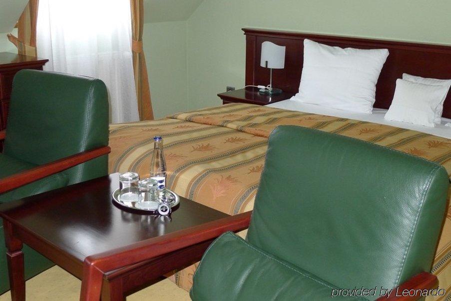 Hotel Hradna Brana Bratislava Chambre photo
